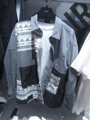 全球服裝零售與鞋帽批發(fā)實(shí)拍圖庫 從商場到展會的視覺檔案